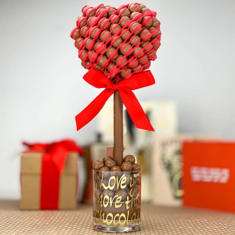 Malteser Red Drizzle Heart Tree 35cm